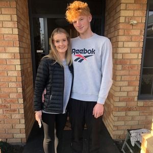 Meet your Posher, Ella